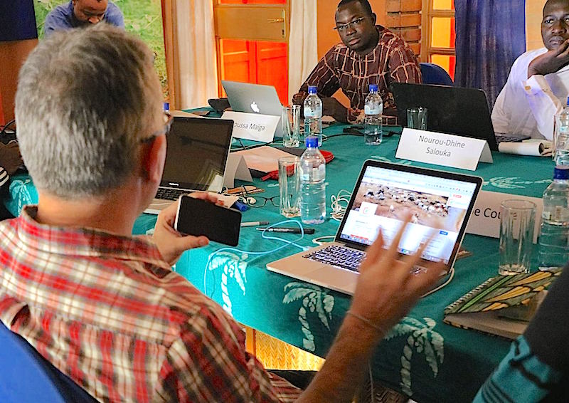 Séance de travail sur les formats éditoriaux des vidéos que proposera AgribusinessTV.