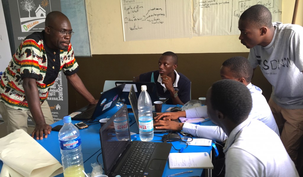 Photo-PhCouve_hackathon-conference-medias-abidjan-avril2015-8801